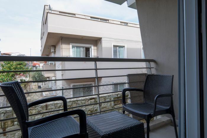 Flat with Balcony Near Urla Center in Izmir