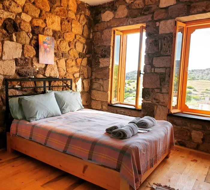 Çanakkale Ayvacık'ta Doğayla İç İçe ve Assos Antik Kenti'ne Yakın Keyifli Otel Odası | Teora