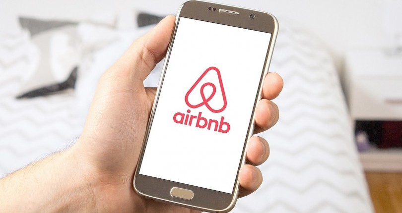 Airbnb : All About New Generation Home Hotel Management