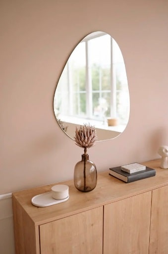 wall decoration with mirrors