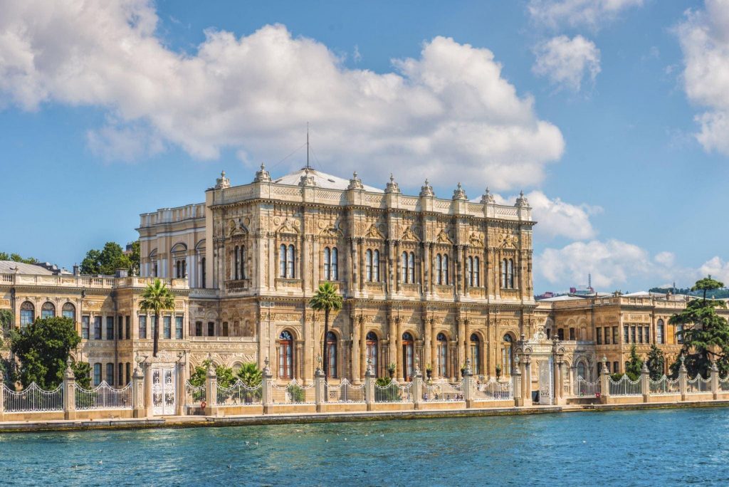 dolmabahce palace 