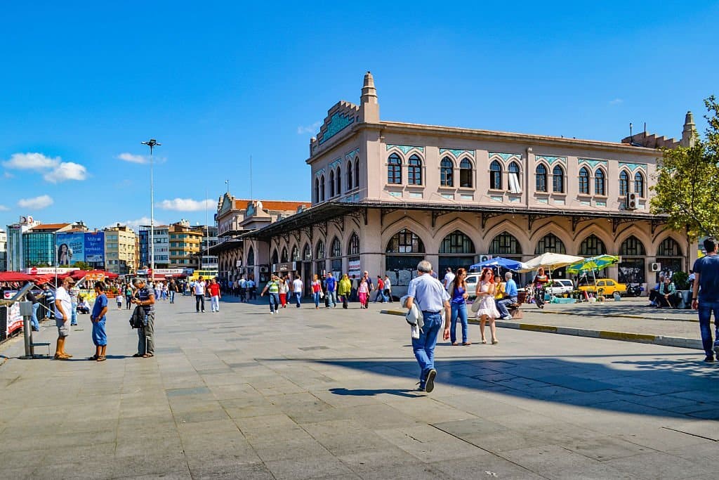 haldun taner sahne, kadıköy rıhtım