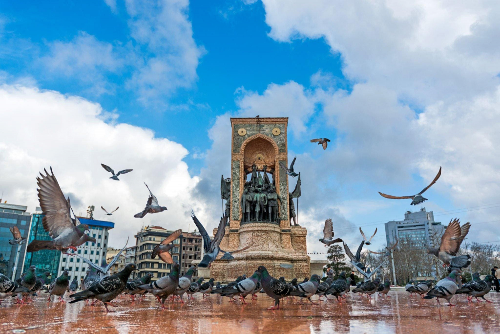 taksim-square