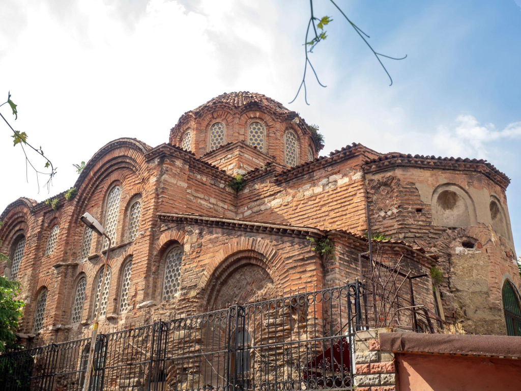 gül cami, gül camii, balat gezilecek yerler, balatta gezilecek yerler