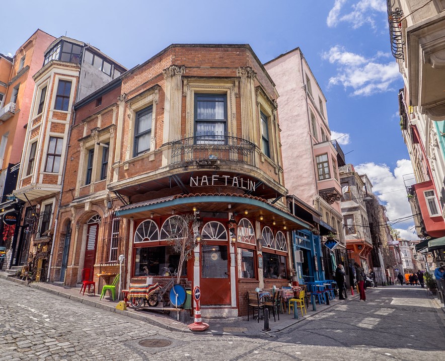 naftalin kafe, naftalin cafe, balat kafeleri, balat cafeler, balat gezilecek yerler, fener balat