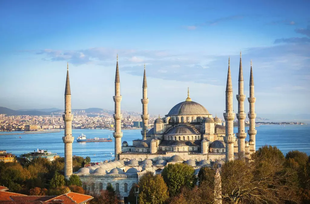 historical places of istanbul blue mosque
