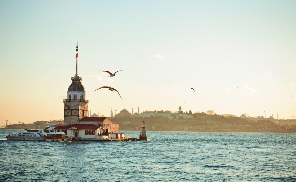 İstanbul simgeleri, kız kulesi, üsküdar