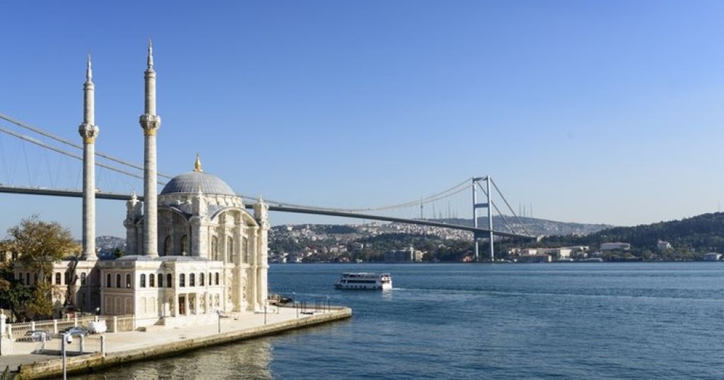 ortakoy camii